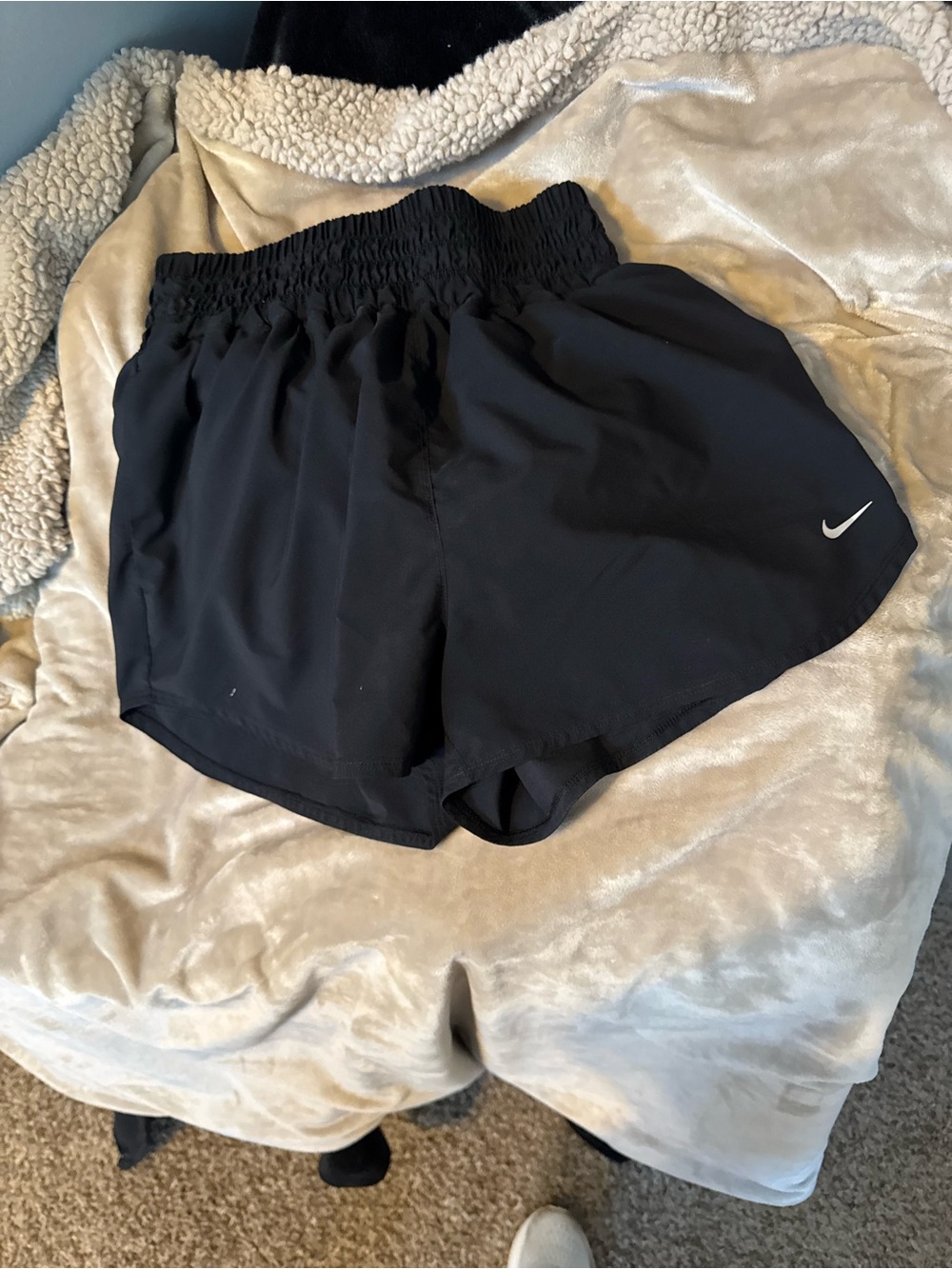 Nike Women's Black Athletic Elastic-Waist Running Shorts